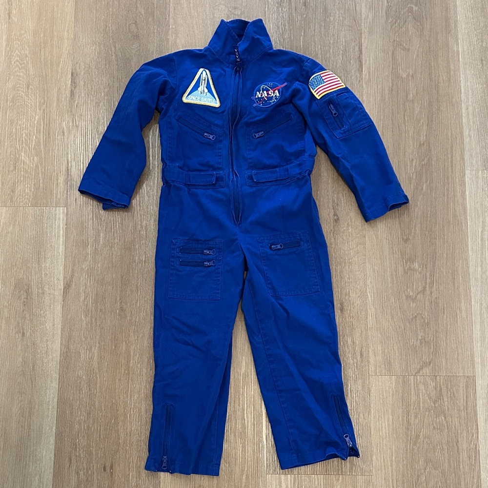 Kids NASA Jumpsuit Size 6-8 Halloween Costume
